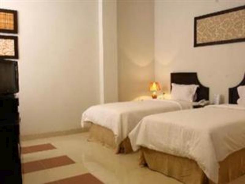 Oyo 424 Asia Hotel 마카사르 외부 사진