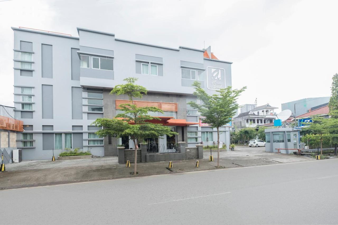 Oyo 424 Asia Hotel 마카사르 외부 사진