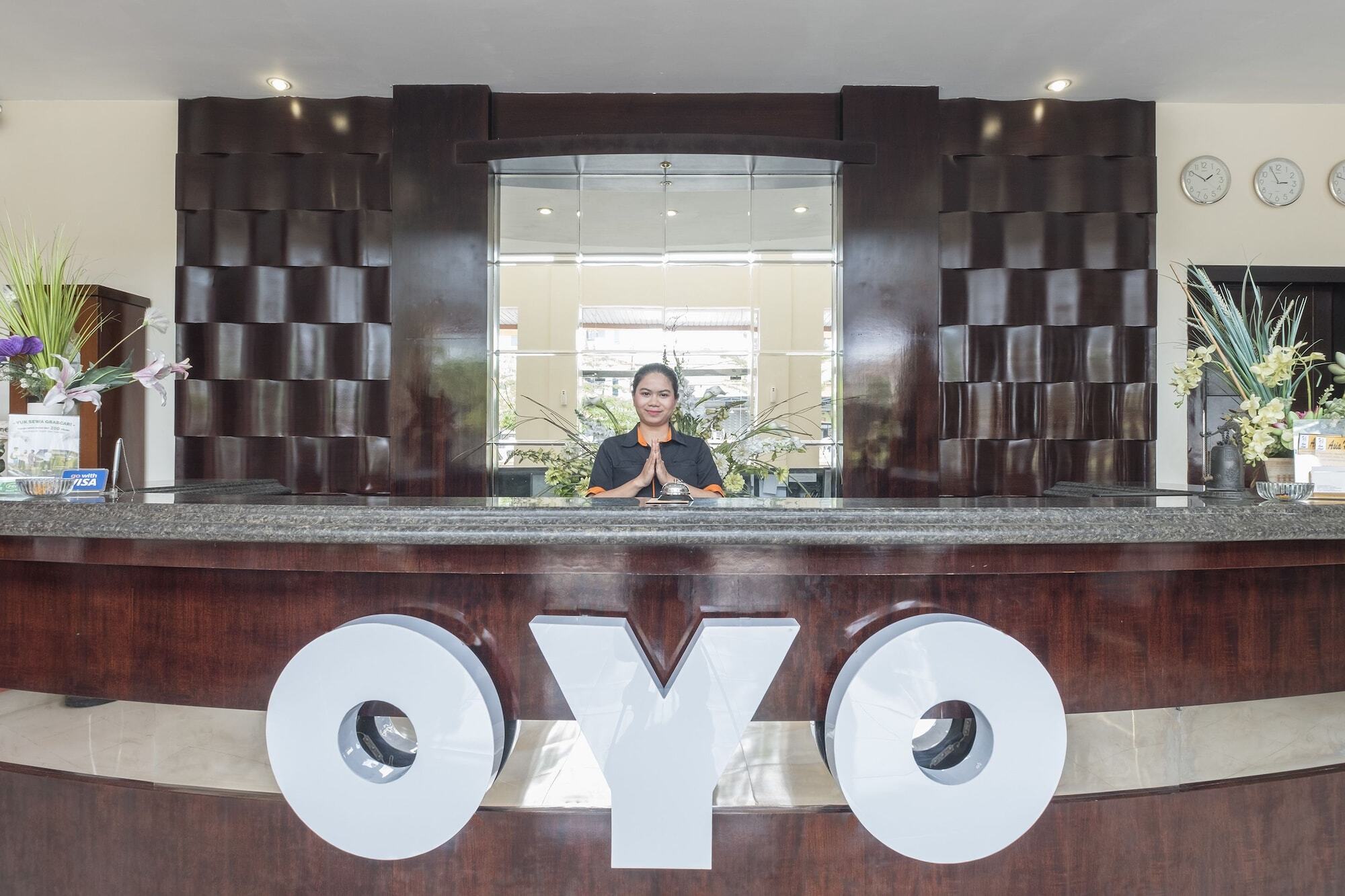 Oyo 424 Asia Hotel 마카사르 외부 사진